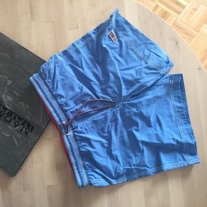 NEVER WORN NEW SWIMTRUNK